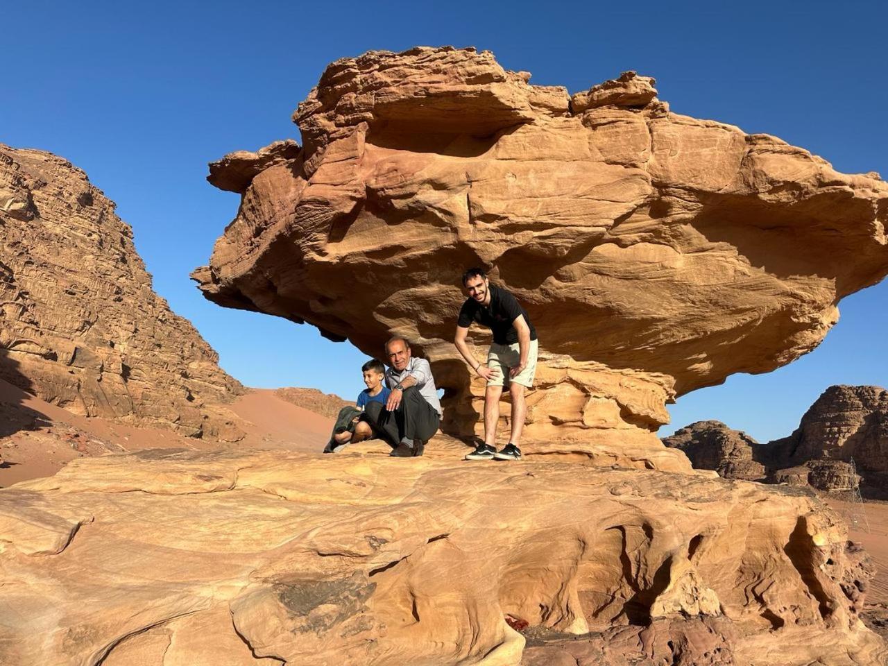 Star Magic Camp Hotel Wadi Rum Exterior foto